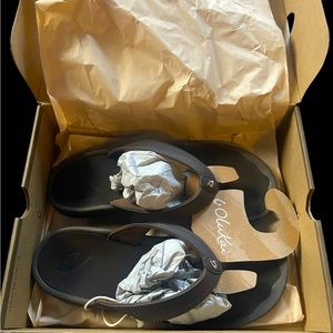 Olukai O’hana size 10 women’s shoe